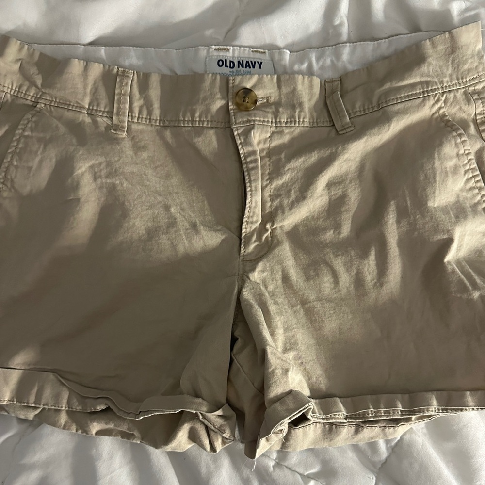 bermuda shorts